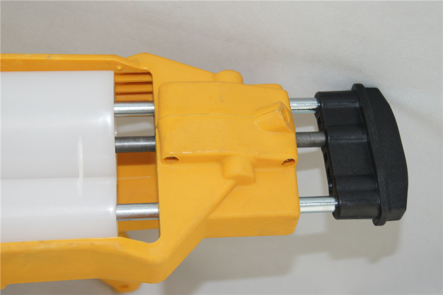 Silicone Gun