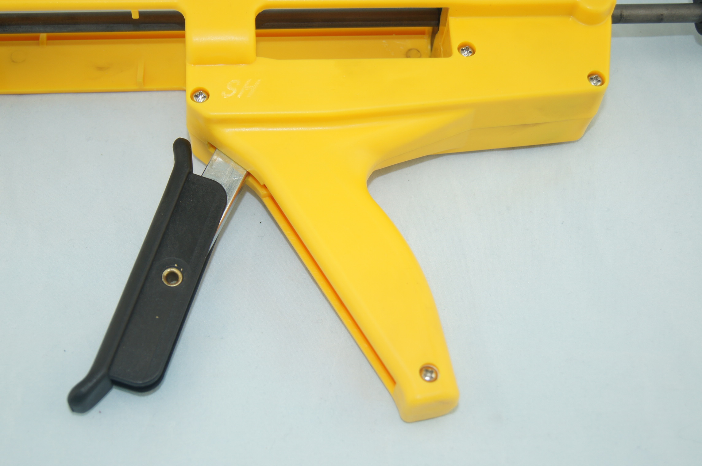 Sealant Dispenser