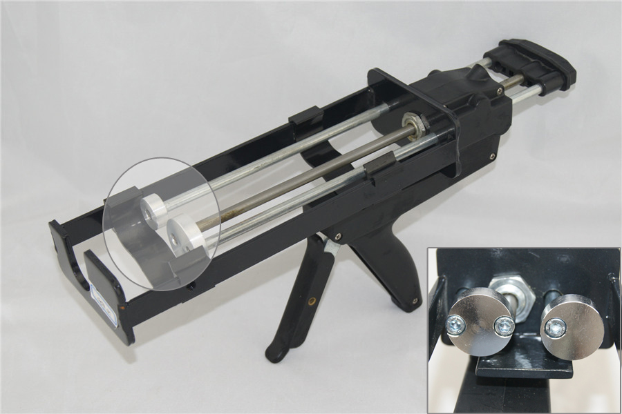 Dispensing Gun
