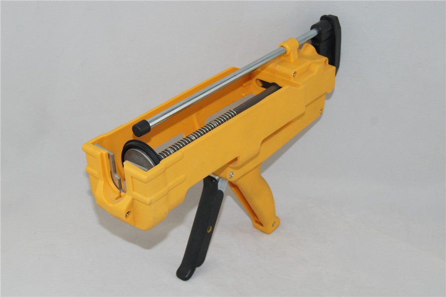 Epoxy Caulk Gun
