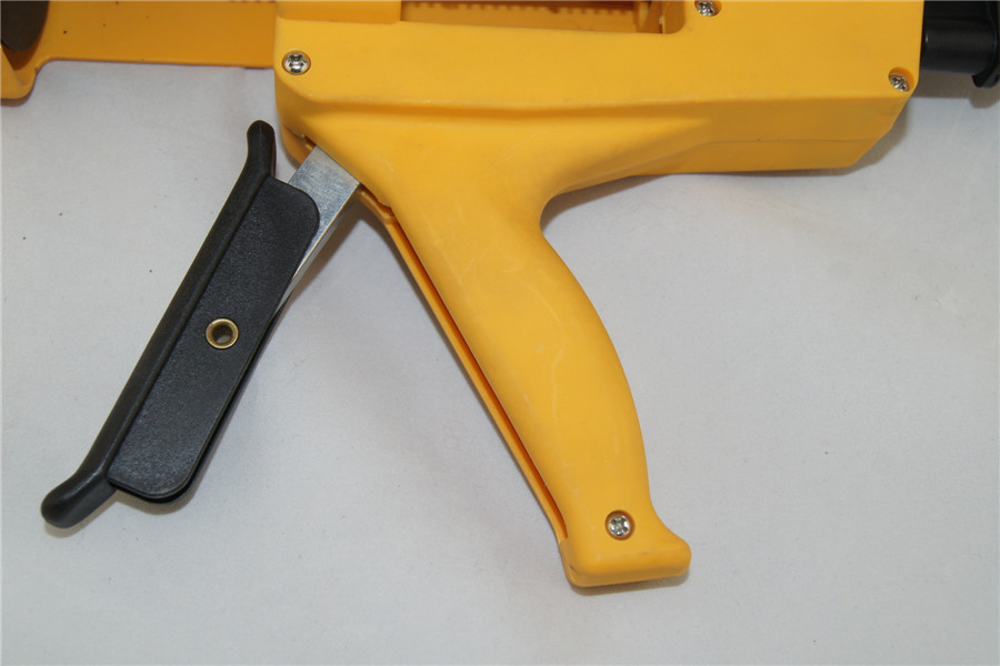 Epoxy Caulk Gun